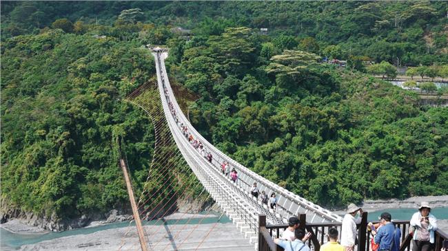 大雨鮪魚季活動暫停　山川琉璃橋封閉