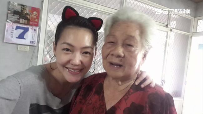 小S和阿嬤撂台語　爆笑對話逗樂網友