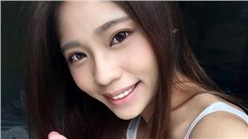 臉書,走光,正妹,照片,性感,吊嘎,朝聖(臉書 https://www.facebook.com/KATOTAKA2.0/photos/a.1217393741628441.1073741841.604438929590595/1269295353104946/?type=3&theater)