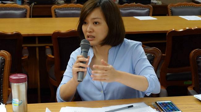 洪素珠辱罵老榮民　橘委竟說感謝她