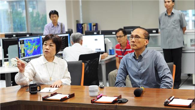 雷雨胞近台　林全指示氣象局密切注意