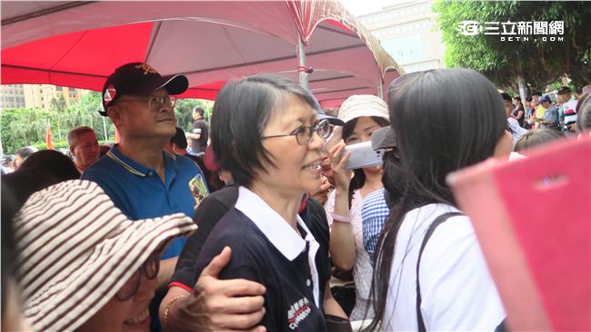 周美青辭基金會副董？兆豐金：沒收到消息