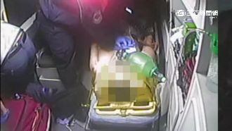 13歲少年墜樓　撞破遮雨棚不治身亡