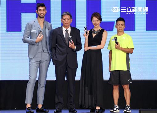 體壇英雄聯盟職棒總教練郭泰源、SBL明星球員簡浩、超跑健將林義傑，攜手陽光名模王心恬演繹完美男人。（記者邱榮吉/攝影）