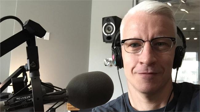 影／播報美槍擊案　同志主播數度哽咽