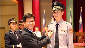 林佳龍、警察／林佳龍臉書