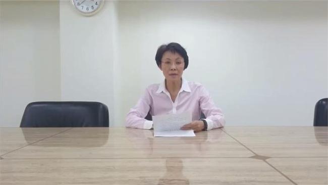 黃昭順拍片反擊　轟綠營「群魔亂舞」