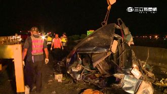 出家人遇劫！國道遭撞車體扭曲釀1死