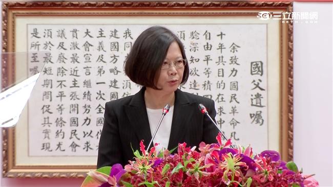肯定林智堅　蔡英文：滿意度進步最多