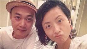 翻攝自微博 陳奕迅 徐濠縈合照
