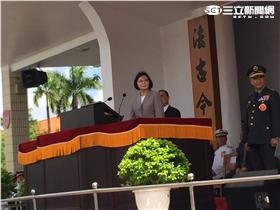 蔡英文閱兵 記者盧冠妃攝