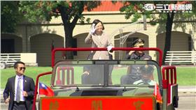 蔡英文,三軍統帥,總統,小英,全軍禮,閱兵,黃埔,週年,校慶,陸軍
圖／新聞台