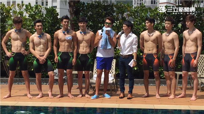 王傳一率鮮肉秀大肌　曾之喬喊好多肉