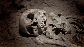 白骨,遺體▲（情境示意圖／Shutterstock）