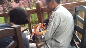 上海迪士尼尿尿／微博