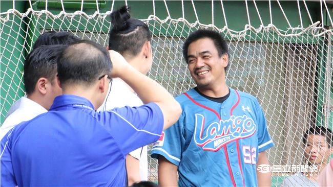 林書豪讚陳金鋒：他是台灣棒球界喬丹