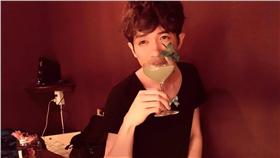 蕭閎仁,歌詞,不為誰而作的歌,林俊傑,佳樂水風景區,業配文(臉書 https://www.facebook.com/mufsic78/photos/a.134714703211586.25465.134581973224859/1360074707342240/?type=3&theater)