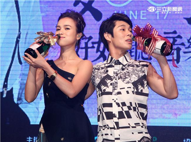 林芯儀、葉秉桓「好好聽音樂會」除了好歌聲同時展現舞台魅力。（記者邱榮吉/攝影）

