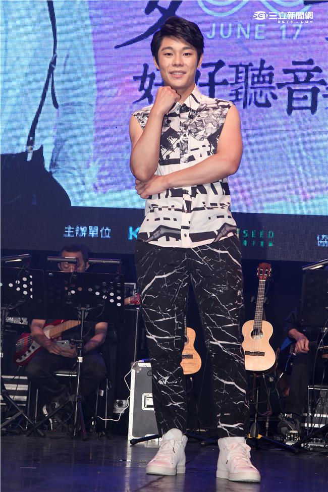 林芯儀、葉秉桓「好好聽音樂會」除了好歌聲同時展現舞台魅力。（記者邱榮吉/攝影）

