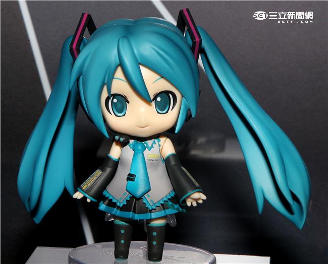 「看得見的聲音：初音未來」特展，黏土人、初音未來。（記者邱榮吉/攝影）