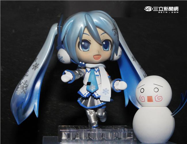 「看得見的聲音：初音未來」特展，黏土人、初音未來。（記者邱榮吉/攝影）