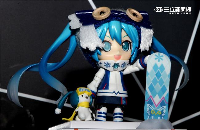 「看得見的聲音：初音未來」特展，黏土人、初音未來。（記者邱榮吉/攝影）