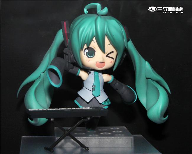 「看得見的聲音：初音未來」特展，黏土人、初音未來。（記者邱榮吉/攝影）