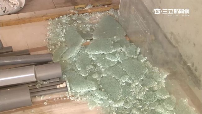 天熱強化玻璃爆裂　3裝潢工人遭割傷