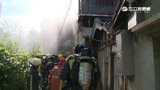 恐怖情人不滿保護令　擲汽油彈傷女友