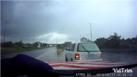 國道倒車-臉書鐘尚儒-https://www.facebook.com/100000140351356/videos/1309422689072397/