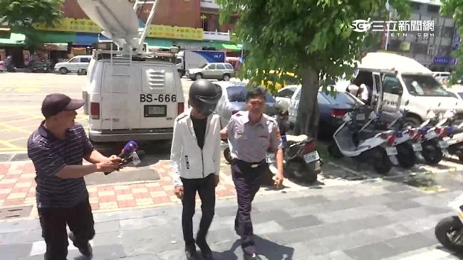 無照撞死鳳梨伯　少年現身警局沒道歉