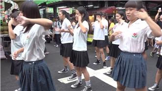 屏東8高校攜手　街頭快閃「舞」青春