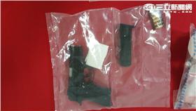 蕭男將改造手槍藏於電腦機殼仍遭發現（翻攝畫面）