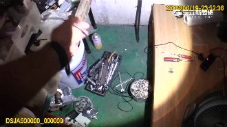 警查獲拆車工具　偷車賊：削水果用的