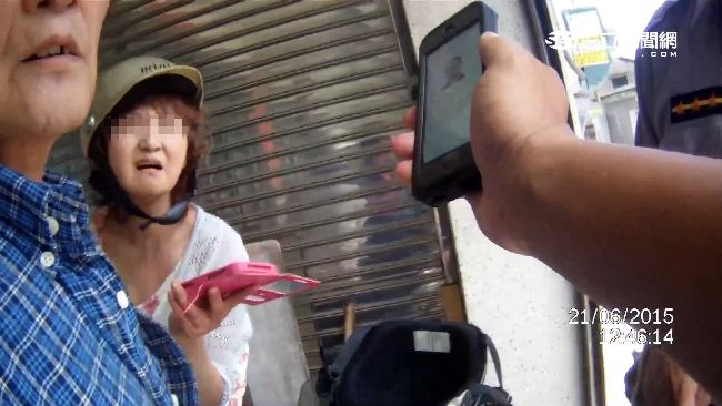 躲四年！通緝犯騎車載女友栽了
