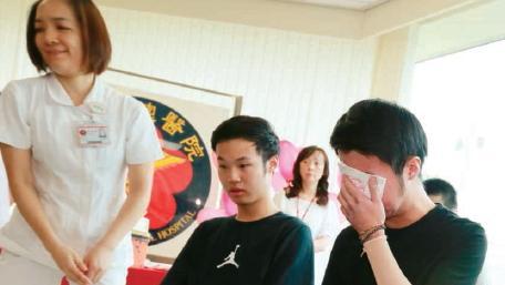 塵燃滿周歲　傷患的無盡辛酸史