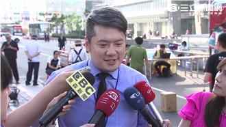 拖行李趕罷工！空服員：十年不斷壓榨