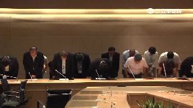 J何煖軒無奈2400.