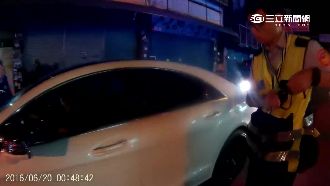 錯把嘉義當高雄！醉駕睡著車擋路中央