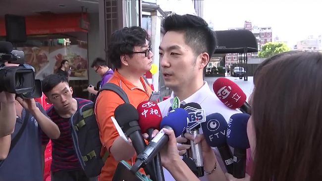 責任制修法又挺罷工　挨批：萬安演惜