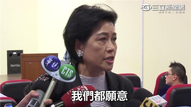 曾表態無薪相挺的前空姐　決定再看看