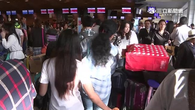 「脅持旅客當籌碼」旅行業者批空服員