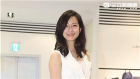 賴雅妍帥氣出席法國皮件品牌概念店開幕剪綵,吸引滿場粉絲熱情支持宛如小見面會