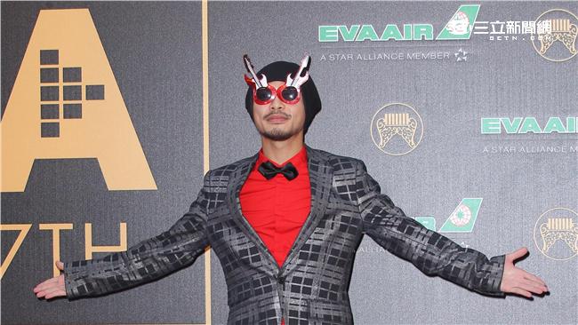 星光／黃明志自己會怕　帶嫩妹走紅毯