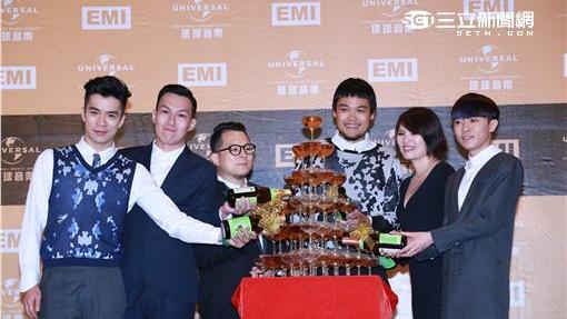 蘇打綠狂掃金曲　突然宣布將休團三年