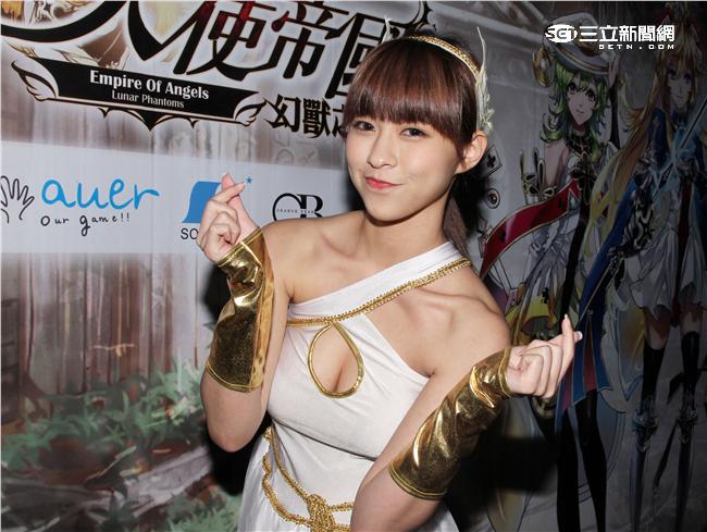 正妹少少有漂亮可人的外型，精湛的舞藝和歌藝，擁有居高不下的人氣。（記者邱榮吉/攝影）