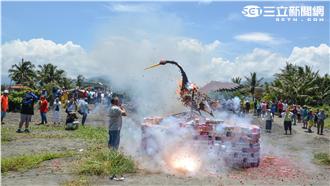 全台罕見　保生大帝竟乘坐白鶴飛昇