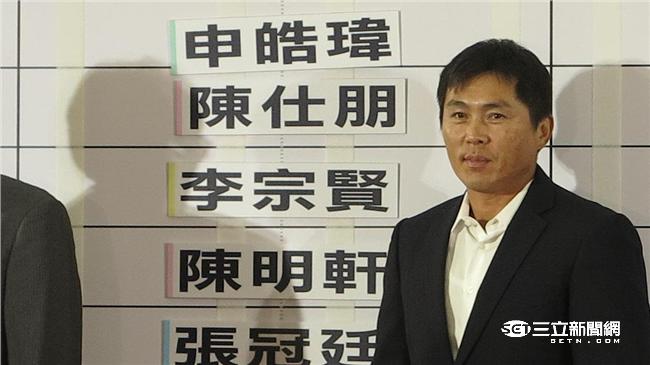 蔡承儒是龍迷！總教練葉君璋確定不換