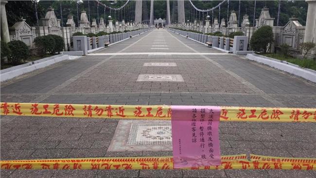 桃園大溪橋崩裂又傾斜　緊急封橋勿入