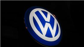 福斯汽車
https://www.flickr.com/photos/39302751@N06/3989780317/in/photolist-75yEFP-csAEqy-8zHkh4-anJaNv-ybmLZ-4zEXsG-3bbtyH-4zAE3T-cBc38G-634Kx1-2Uwhof-3hnmJ6-ogJUHD-BsAjAo-c3fQdf-5Ug7Pz-bWNQyG-r7iT6A-oSJ2jR-9MwAsW-AXj2o6-eLXxet-hYZvaP-cW2iV1-bBut1F-srMAfF-6g3wQr-hYZapN-cjbFiQ-8FjsJw-mEjcar-cbRLjJ-9hSHPB-GzT26-b6gx3i-eHexyb-pZeKbB-a5zuW2-ertZA9-9Kmk41-eM5hYJ-d2bapN-mEj5ia-qLvjE8-eH8oyZ-9v1s3W-eR1AnH-831gf1-9z4PQi-9uGwV5